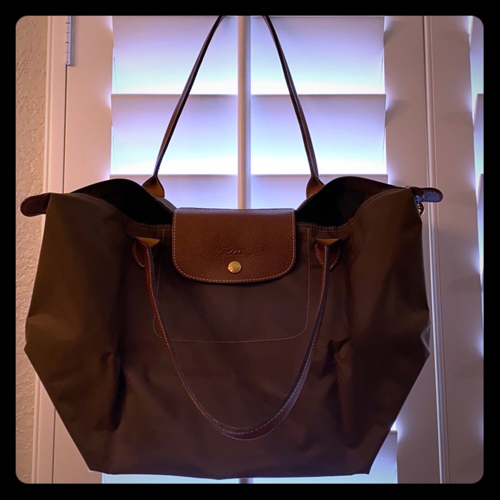 Longchamp purse